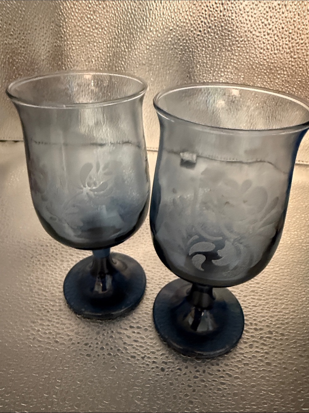 Vintage Pfaltzgraft Yorktowne Blue Etched Wine Goblets - Set of 2